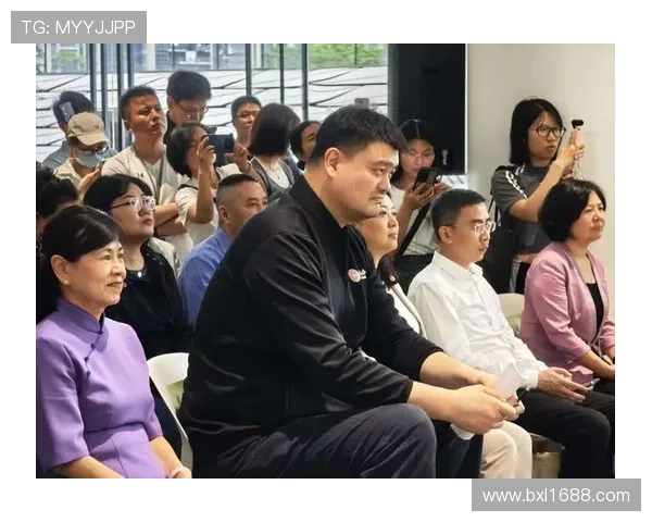 士力架姚明语音广告引发热议网友纷纷点赞与吐槽的背后故事